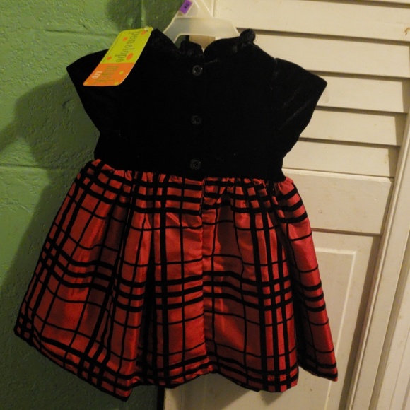 Dress - Picture 2 of 2